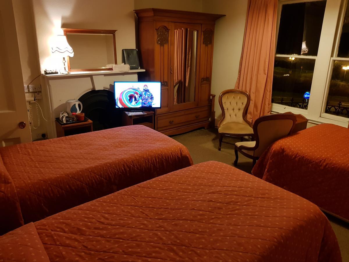 Menai Bank Hotel 카나번 외부 사진
